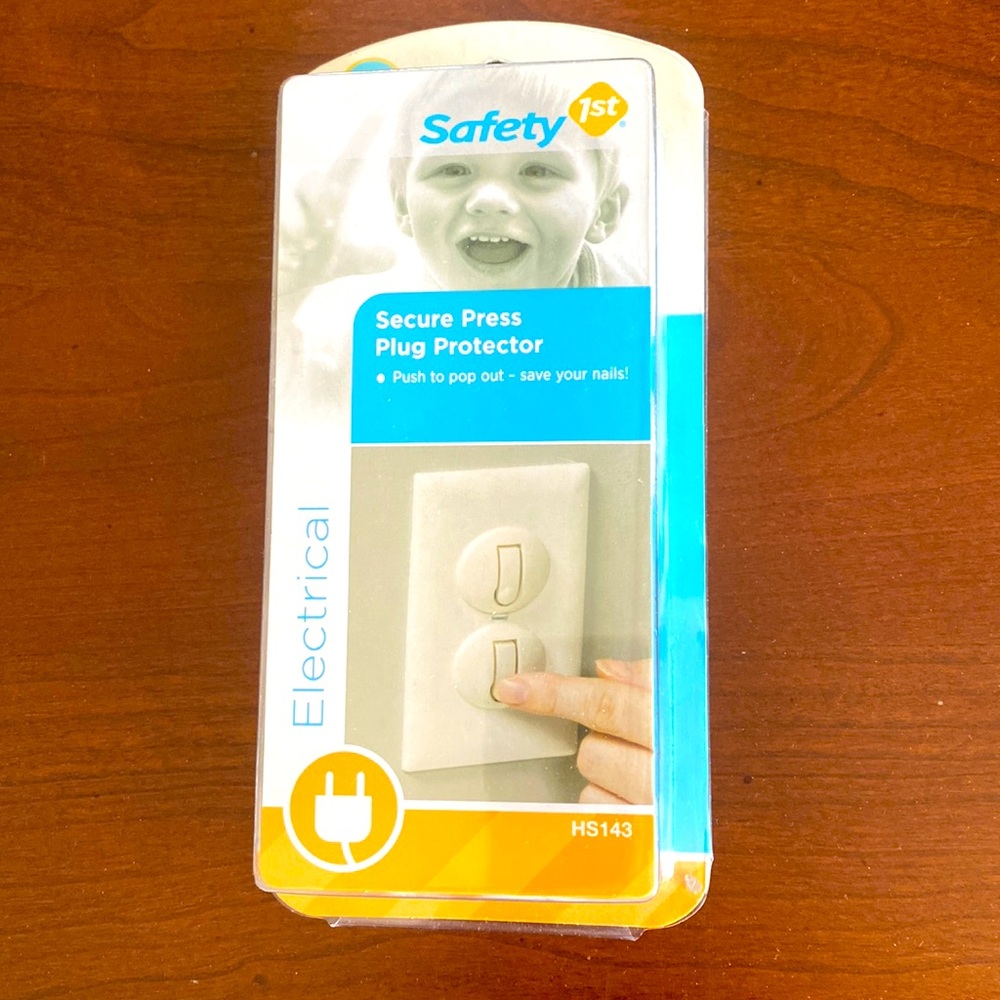 Plug outlet protectors